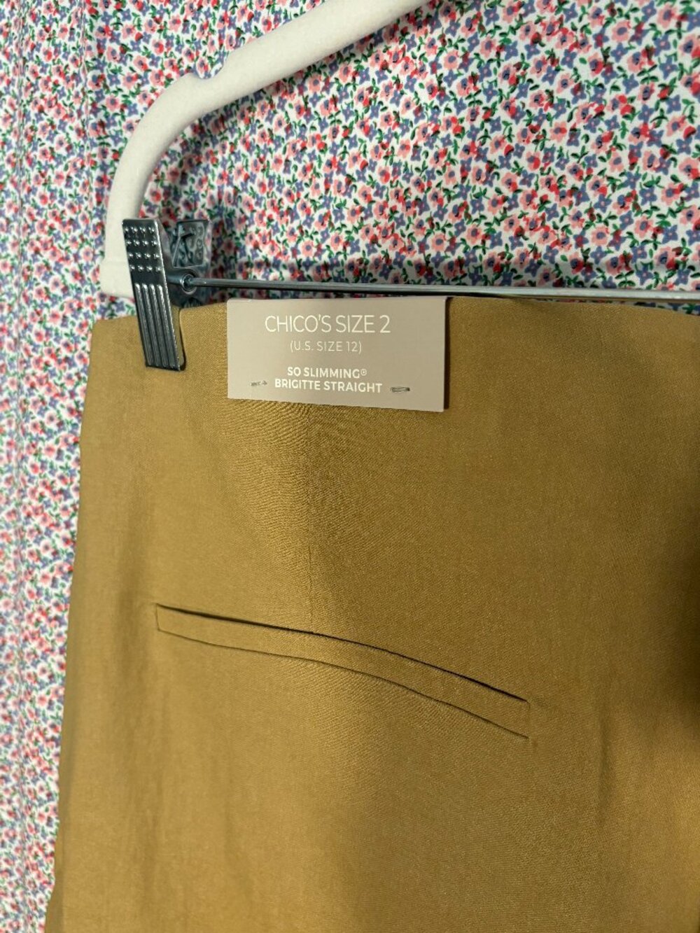Chico's NMT So Slimming Brigitte Straight Leg Crop Size 2 Toasted Khaki